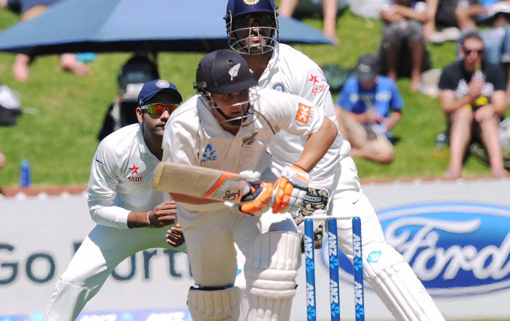New Zealand’s BJ Watling sets off in a run against India on the third day of the second cricket test at Basin Reserve in Wellington, New Zealand.