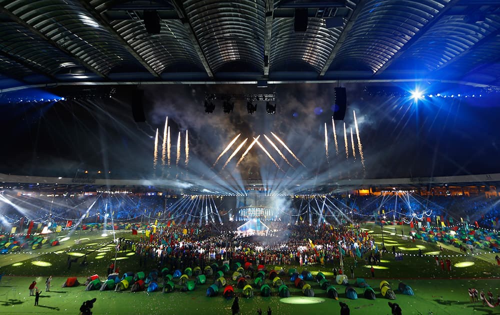 Fireworks explode at the end of the Closing Ceremony for the Commonwealth Games Glasgow 2014, at Hampden Park stadium, in Glasgow, Scotland.