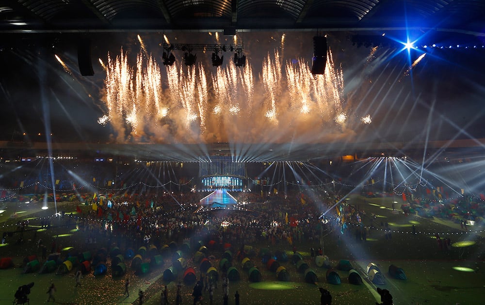 Fireworks explode at the end of the Closing Ceremony for the Commonwealth Games Glasgow 2014, at Hampden Park stadium, in Glasgow, Scotland.