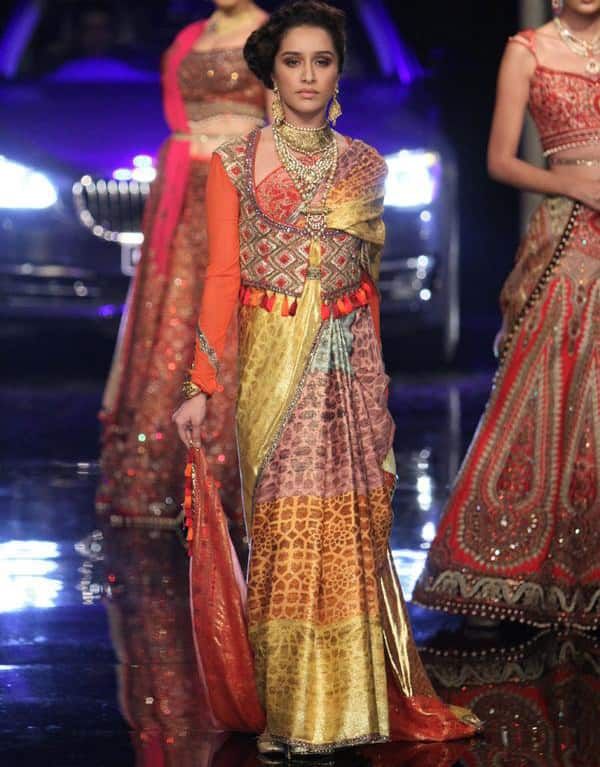 VOGUE India -  The final show of #IBFW2014 came to a close with @ShraddhaKapoor walking for @JJValaya6. twitter