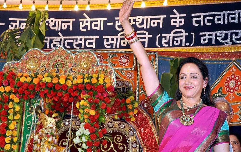 Bollywood actress and BJP MP Hema malini CELEBRATES JANMASHTAMI.