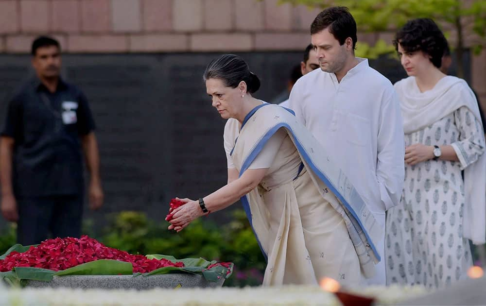 Congress President Sonia Gandhi along with party Vice President Rahul Gandhi and daughter Priyanka Vadra paying tribute to the former Prime Minister Rajiv Gandhi on his 70th birth anniversary at Vir Bhoomi in New Delhi.