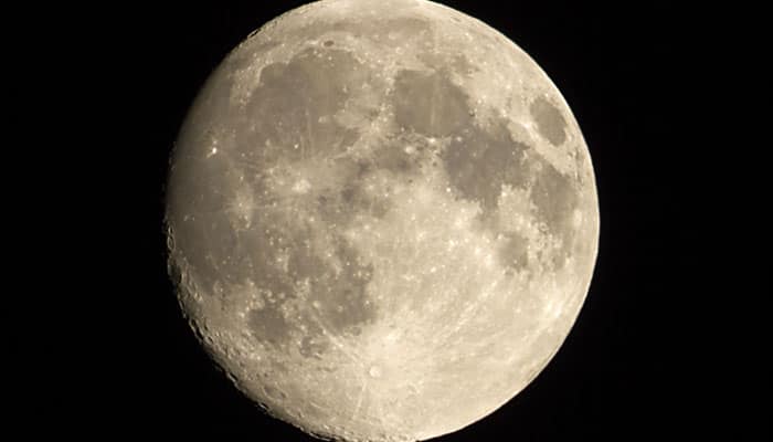 Moon smells like &#039;spent gunpowder&#039;, say Apollo astronauts