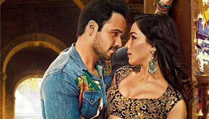 &#039;Raja Natwarlal&#039; tweet review