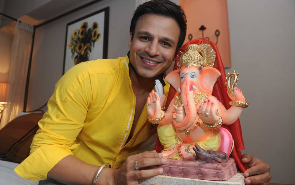 Vivek Oberoi during the Ganesh Chaturthi celebrations at his residence in Mumbai.