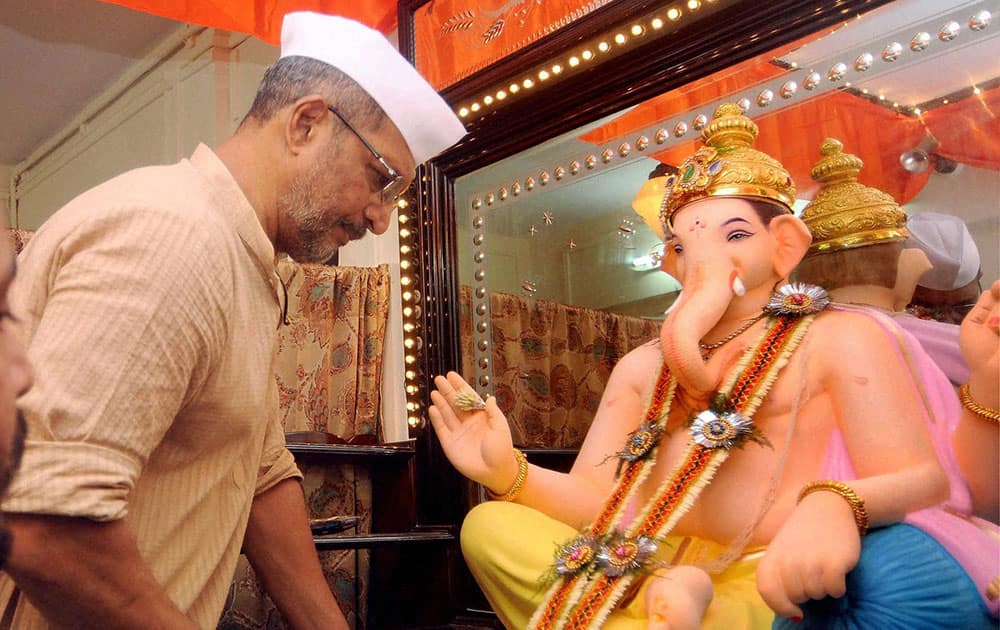 Bollywood actor Nana Patekar celebrating Ganesh Chaturthi at his residence in Mumbai.