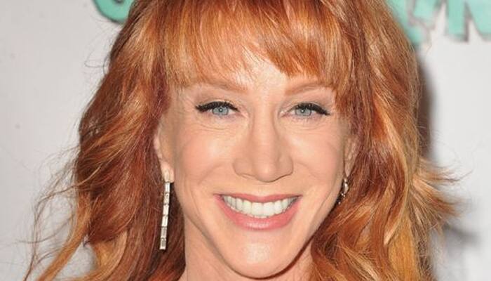 Comedienne Kathy Griffin goes nude for ALS Ice Bucket Challenge