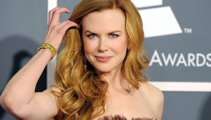 Nicole Kidman prefers skydiving over bungee jumping | And More ...