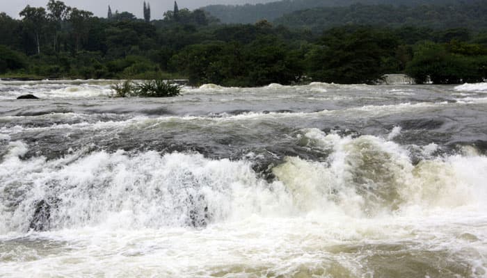 Social media connects India to needs of flood-hit Kashmir