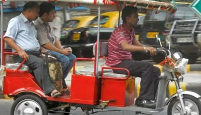 Delhi High Court upholds ban on e-rickshaws, asks Centre to frame guidelines