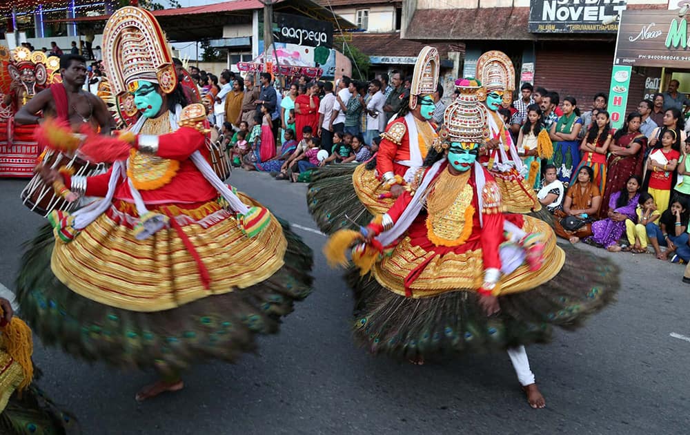 Kathakali artists perform at an Onam rally in Thiruvananthapuram.