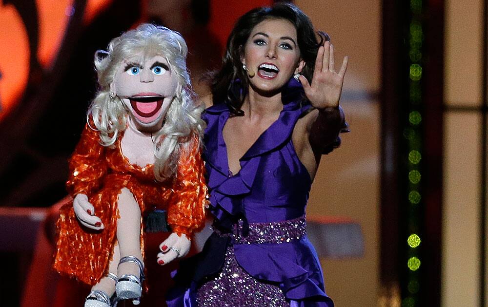 Miss Ohio Mackenzie Bart performs during the talent portion of the Miss America 2015 pageant, in Atlantic City, N.J. 