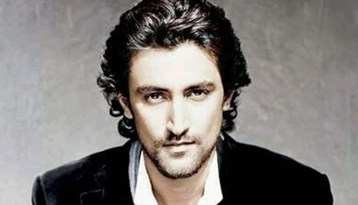 Kunal Kapoor puts pen to paper to write scripts