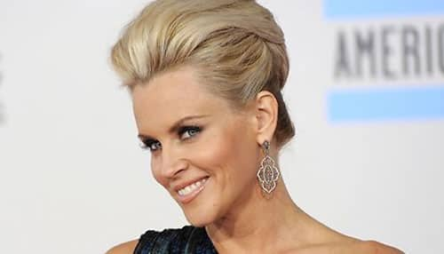 Jenny McCarthy calls FBI over picture leak