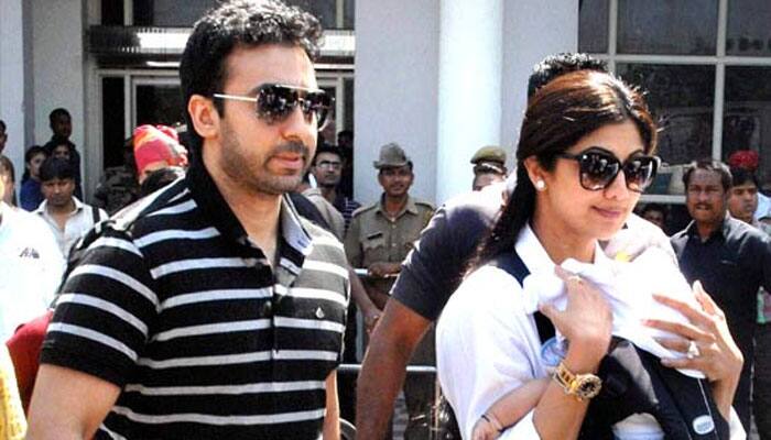 Shilpa Shetty, Raj Kundra unhurt in road accident