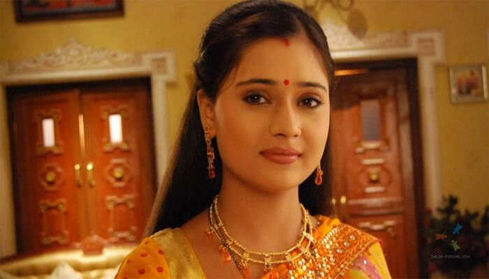 Sara Khan to play Tamilian girl on &#039;Yeh Hai Aashiqui&#039;