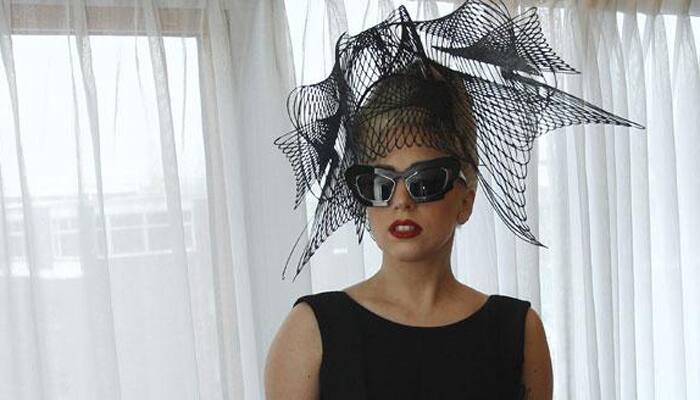 Lady Gaga portraits auctioned