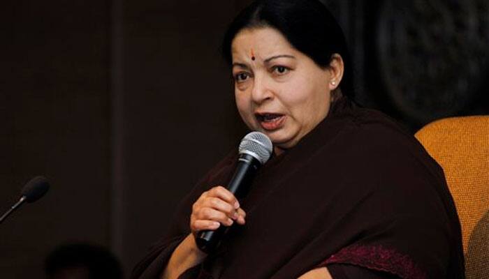 Tamil Nadu movie world supports Jayalalithaa