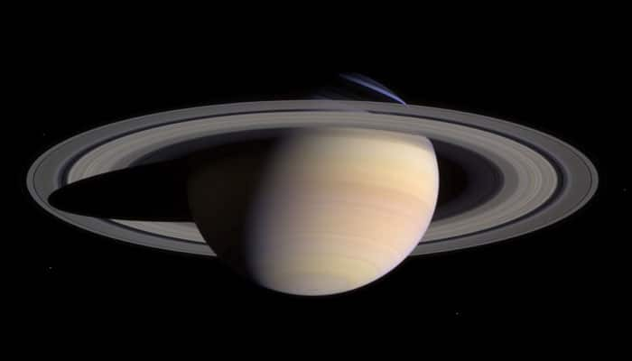 Giant cold, toxic cloud hangs over Saturn&#039;s largest moon &#039;Titan&#039;