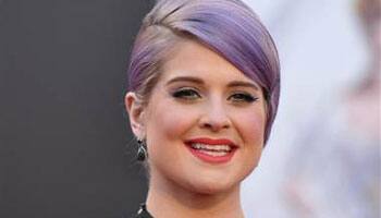 Kelly Osbourne to dip wisdom teeth in gold