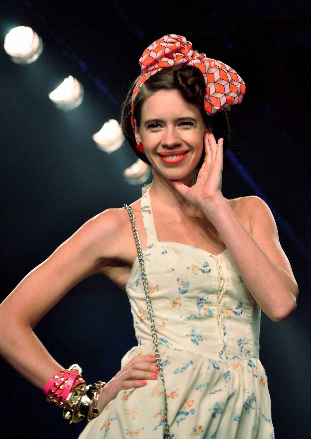 Kalki Koechlin displays the creation of Ami Patel during the a fashion weekend in Mumbai.