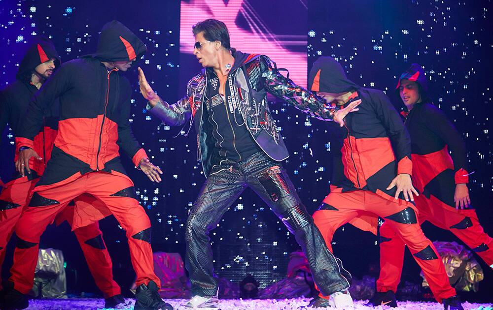 SHAH RUKH KHAN AT SLAM+ THE TOUR IN LONDON