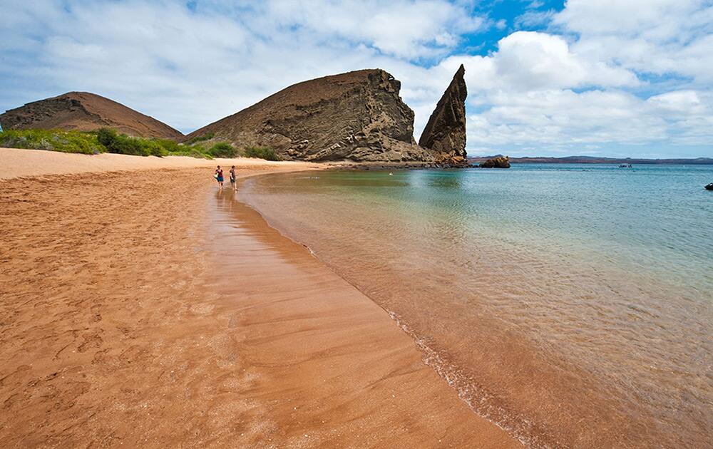 Located 1,000 km from the Ecuadorian mainland, the archipelago of Galapagos consists of 13 major islands, of which only five are inhabited. You can go here at anytime as the island is blessed with good weather all year round.