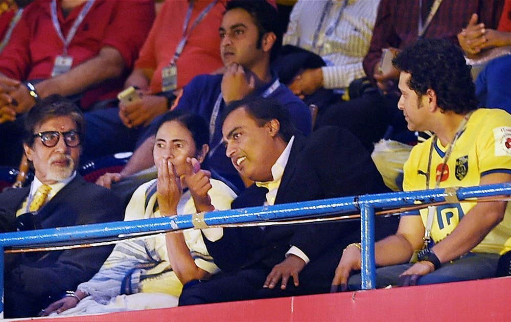 West Bengal Chief Minister Mamata Banerjee with Industrialist Mukesh Ambani, actor Amitabh Bachchan and cricketer Sachin Tendulkar during the opening of Indian Super League 2014 in Kolkata.