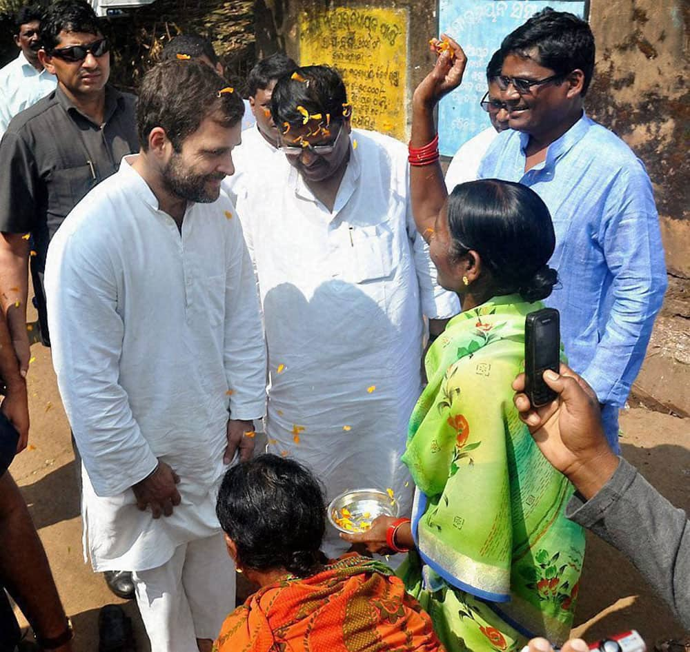 AICC Vice President Rahul Gandhi meets cyclone affected people at Laxmipur in Koraput district of Odisha.