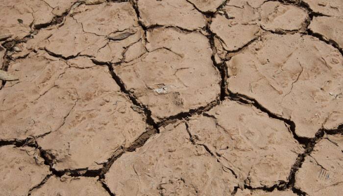 Climate talks told to ease rifts as heat busts record