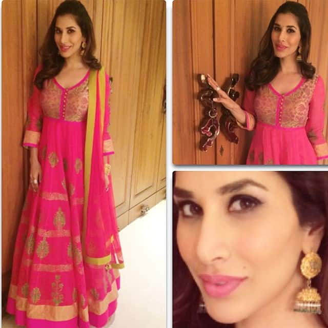 sophie choudry - Happy #Diwali everyone! #fun #festival #india #desigirl #style #fashion -instagram