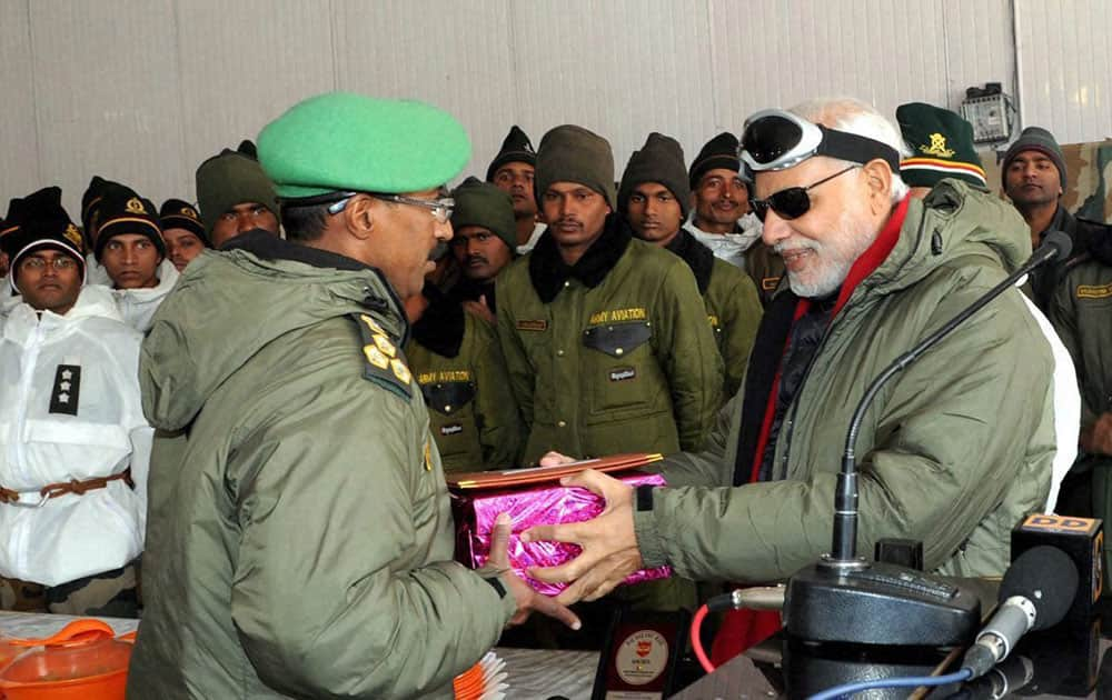 Prime Minister Narendra Modi exchanging Diwali gifts with the Officers and Jawans of Indian Armed Forces during his visit to Siachen on the occasion of Diwali.