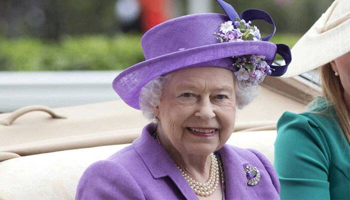 Queen Elizabeth II signs her first royal tweet