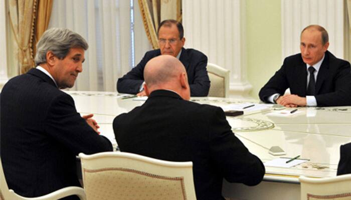 Kerry urges Moscow to implement Ukraine peace deal