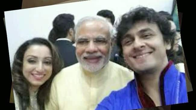 (From left) Madhurima, PM Narendra Modi and Sonu Nigam. -twitter