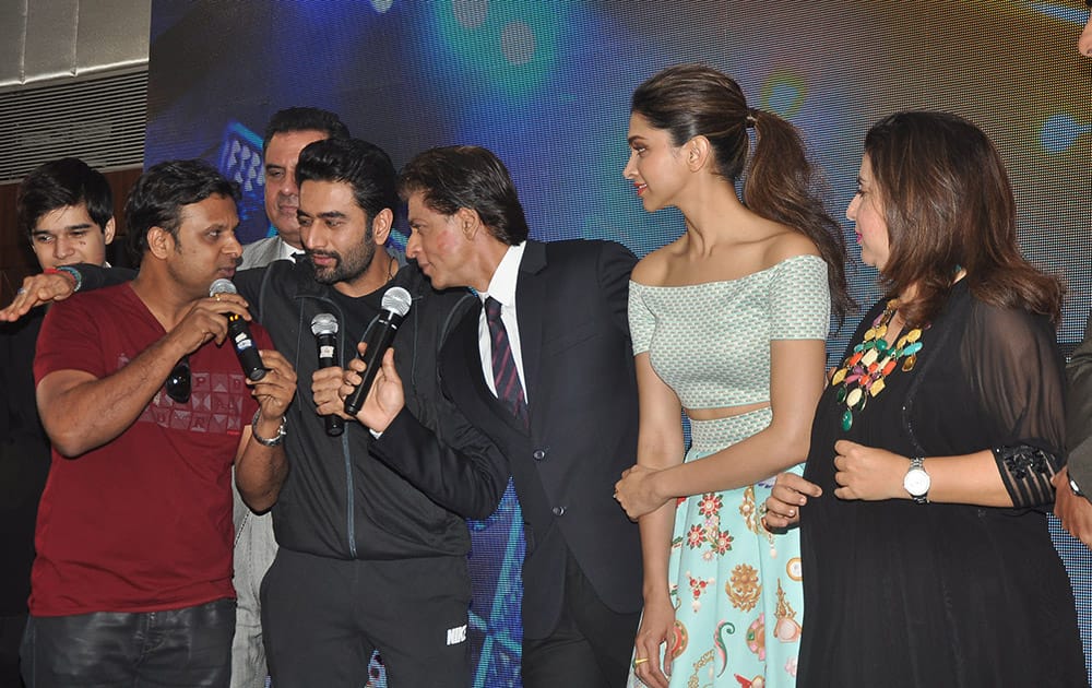 VIVAAN SHAH, KUMAAR, BOMAN, SHEKHAR, SRK, DEEPIKA AND FARAH.