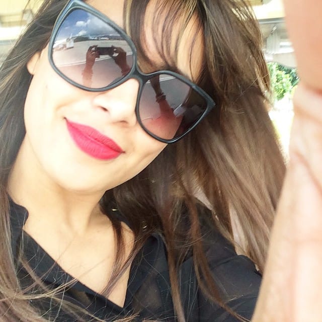 bipasha basu - Yayyyy beach time:) -instagram