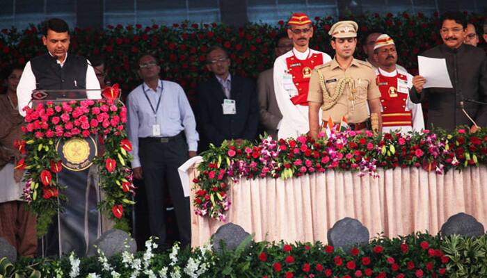 Devendra Fadnavis Takes Oath As Maharashtra's 27th CM; PM Modi, Uddhav ...