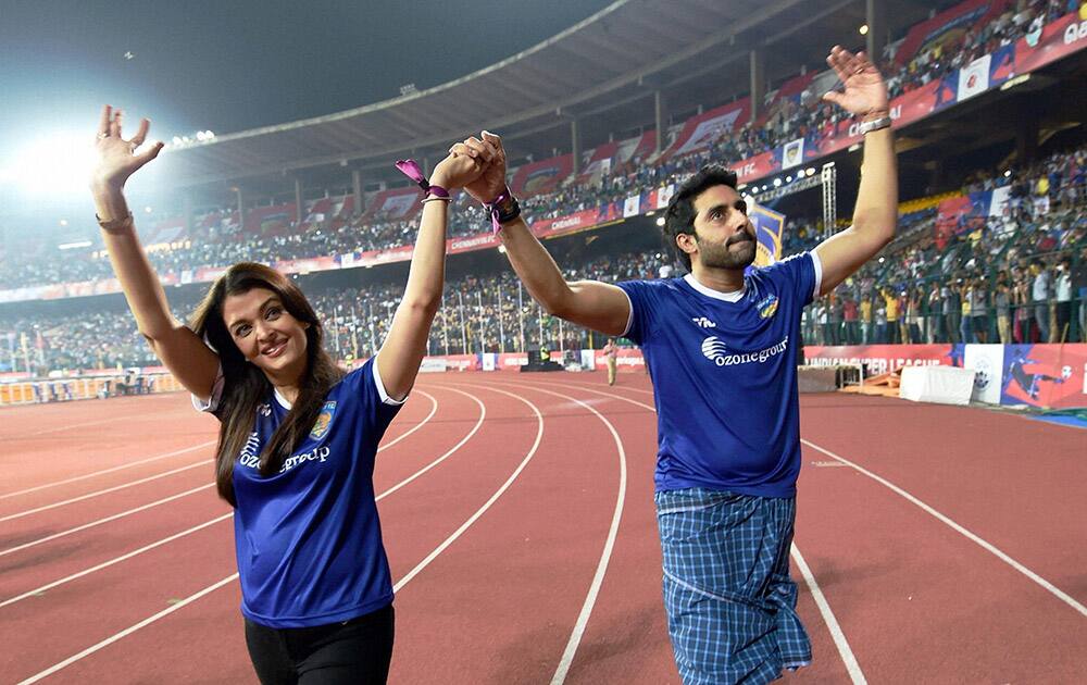 CHENNAIYIN FC CO OWNER ABHISHEK BACHCHAN WITH HIS WIFE AISHWARYA RAI DURING THE INDIAN SUPER LEAGUE MATCH BETWEEN CHENNAIYIN FC AND ATLETICO DE KOLKATA IN CHENNAI.