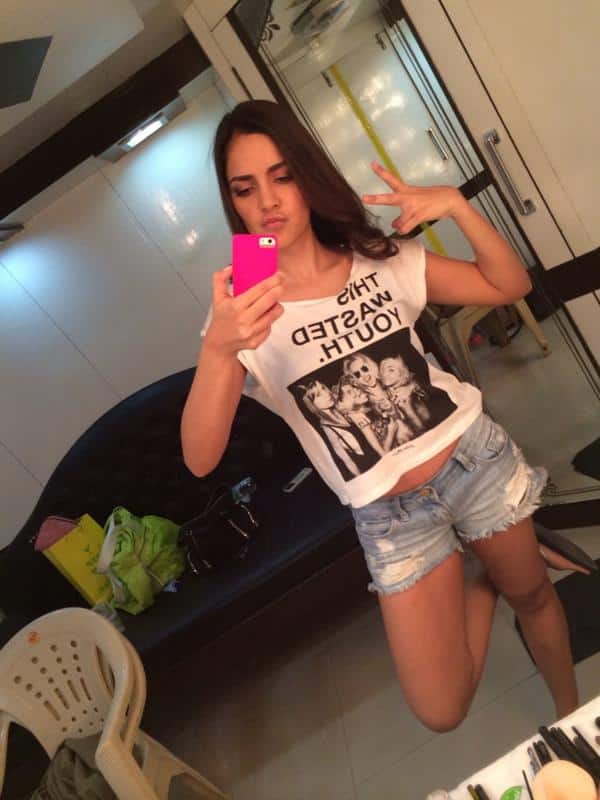 Shazahn Padamsee -: Good morning!! Up and ready for a hectic day on shoot. Can anyone read what's on my tshirt? -twitter