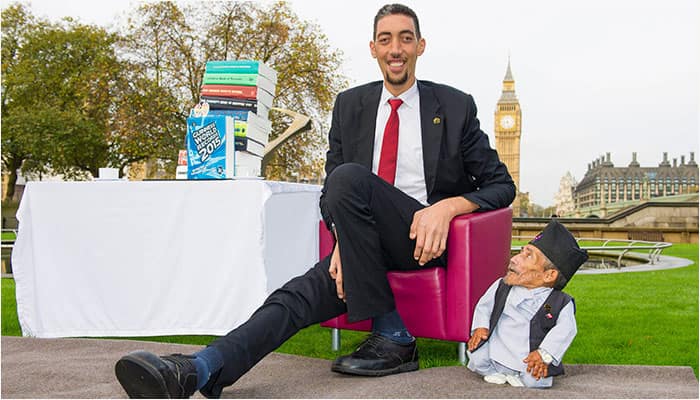 Watch: When World&#039;s tallest and shortest men met!