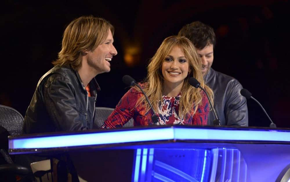 Jennifer Lopez ‏@JLo: #HollywoodWeek was so much fun!! Love these guys @KeithUrban @HarryConnickJR #idol - Twitter