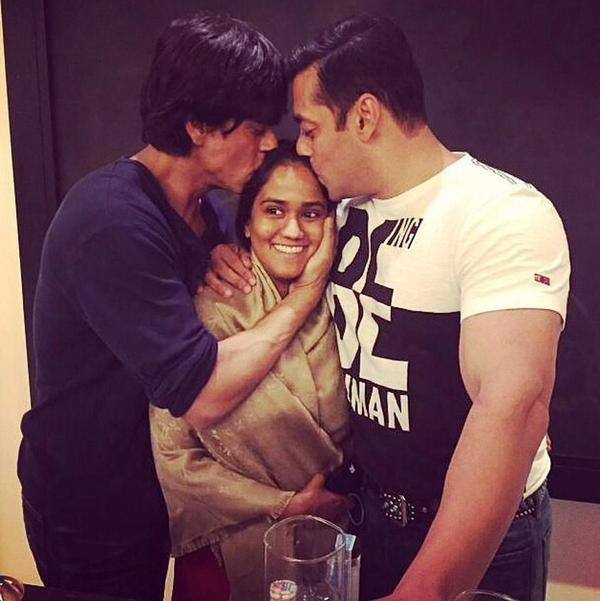 Salman and SRK together at Arpita's sangeet ceremony -twitter