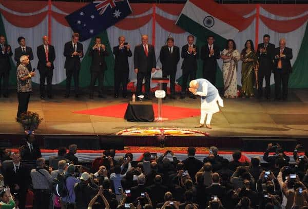 PM Shri @narendramodi greeting the gathering in the Community Reception at Allphones Arena, Sydney -twitter