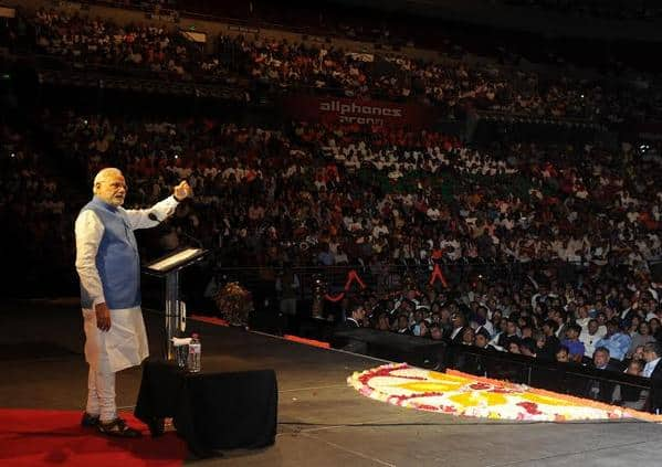 PM Shri @narendramodi greeting the gathering in the Community Reception at Allphones Arena, Sydney -twitter