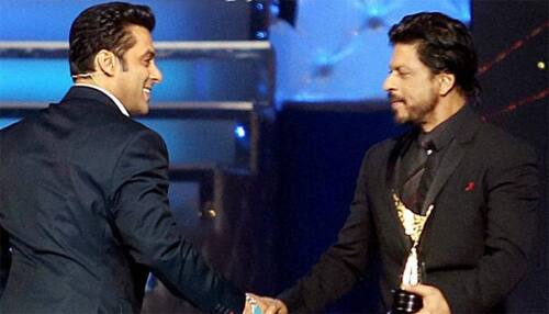 Shah Rukh Khan beats Salman Khan on Twitter!