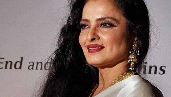 Rekha&#039;s look in &#039;Fitoor&#039; revealed!