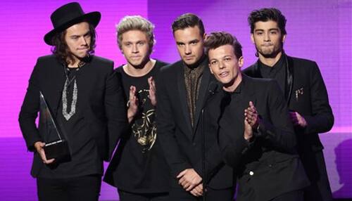 One Direction members upset with &#039;Steal My Girl&#039; performance