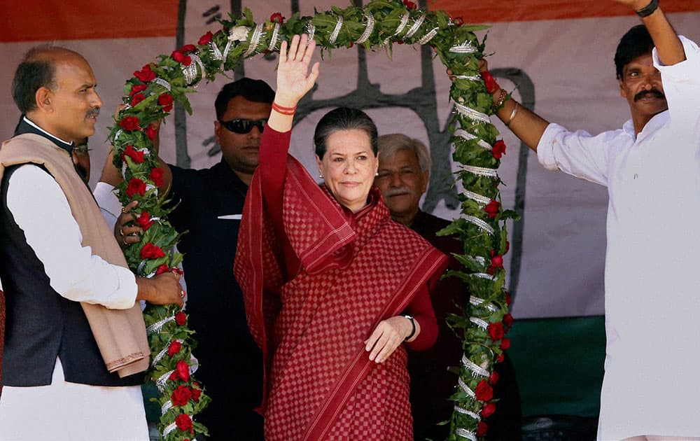 AICC President Sonia Gandhi at an election rally in Daltanganj under Palamau district of Jharkhand.