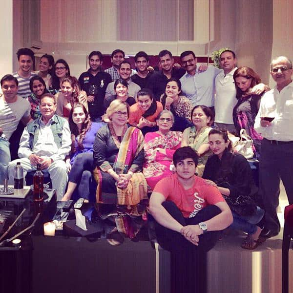 Arpita Khan Sharma ‏:-Family! @aaysharma @atulreellife @ayaanagnihotri @Jani23N @seemakkhan   -twitter